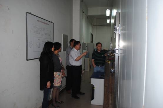 C:\Users\hp\Desktop\俞校长调研2.jpg